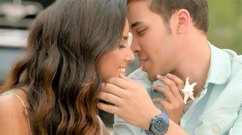 Prince Royce performing Darte un Beso, one of the best Spanish love songs