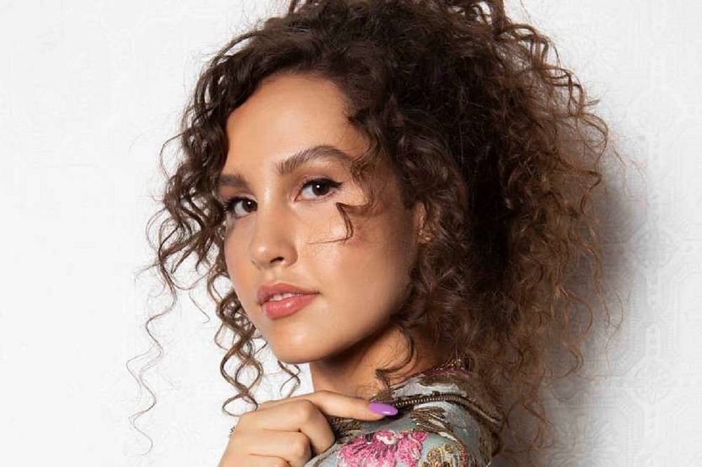 Colored portraits of Sarah Silva, the Seventeen-year old Latin pop-crossover