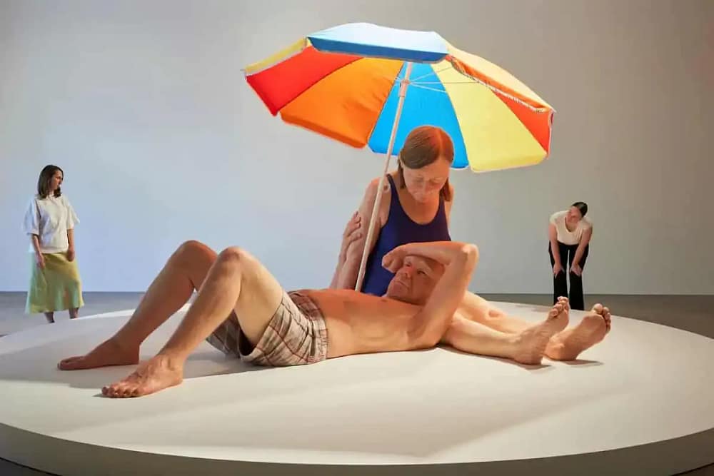 Ron Mueck Encounter exhibition at the Art Gallery of NSW, featuring hyperrealist sculptures like Couple Under an Umbrella