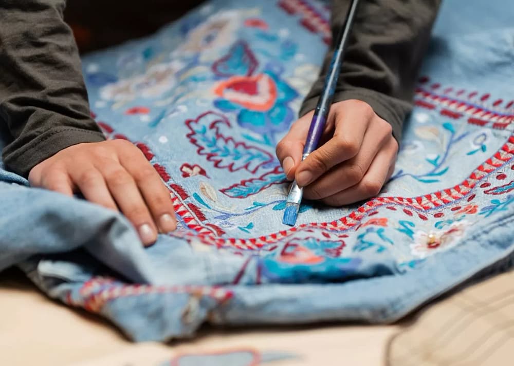 How To Incorporate Your Love for Art Into Your Wardrobe