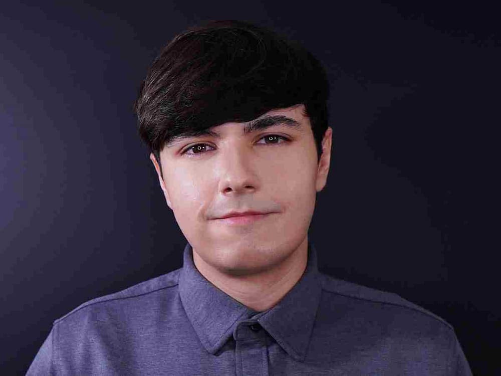 Zach Aguilar who is the voice of Tanjiro in Demon Slayer is one of Anime Voice Actors to discuss his voice animation career at Otakon