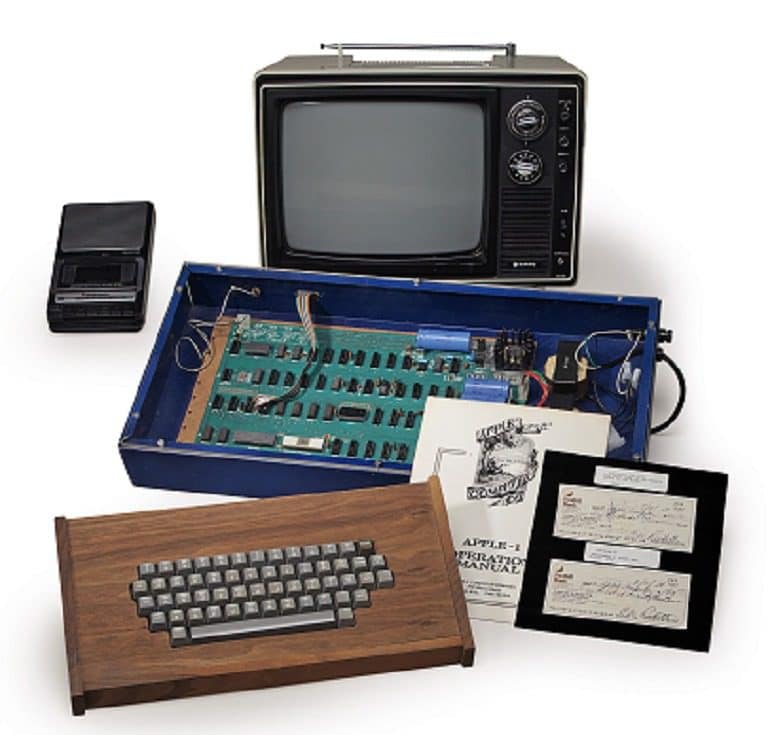 Image: Apple-1 Personal Computer sold by Steve Jobs and other documents to be auctioned by Christie's is generating a lot of excitement among collectors of everything Apple.