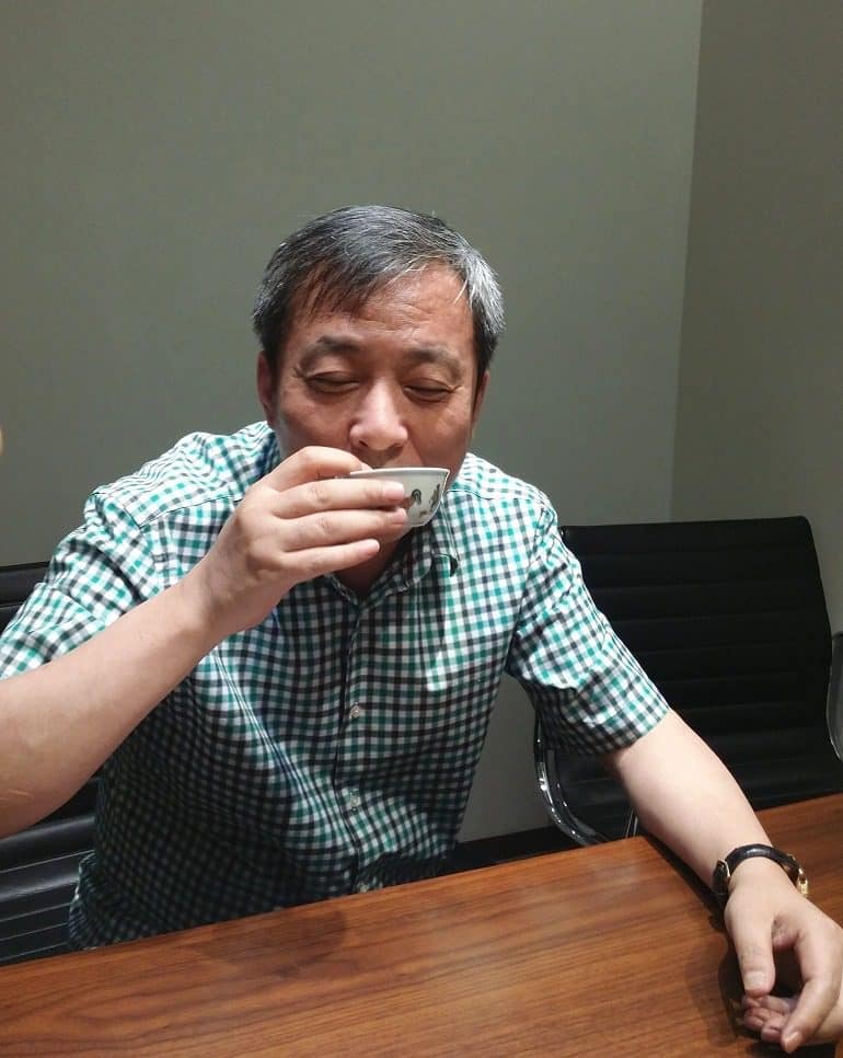 Image: Chinese billionaire Liu Yiqian drinks tea from his prized Chicken Cup to celebrate its handover by Sotheby’s. He is one of the top Asian art collectors.