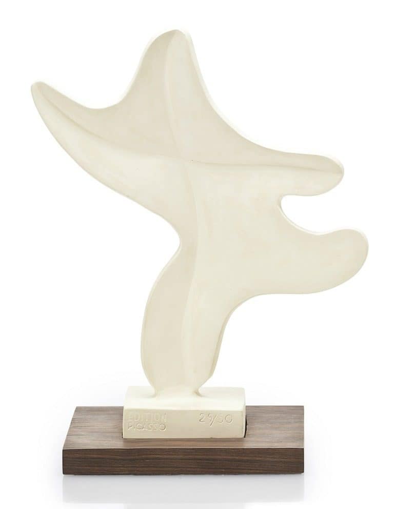 Image: Pablo Picasso, Footballeur a ceramic piece depicts a footballer in the process of kicking a ball -Ceramics Ar
